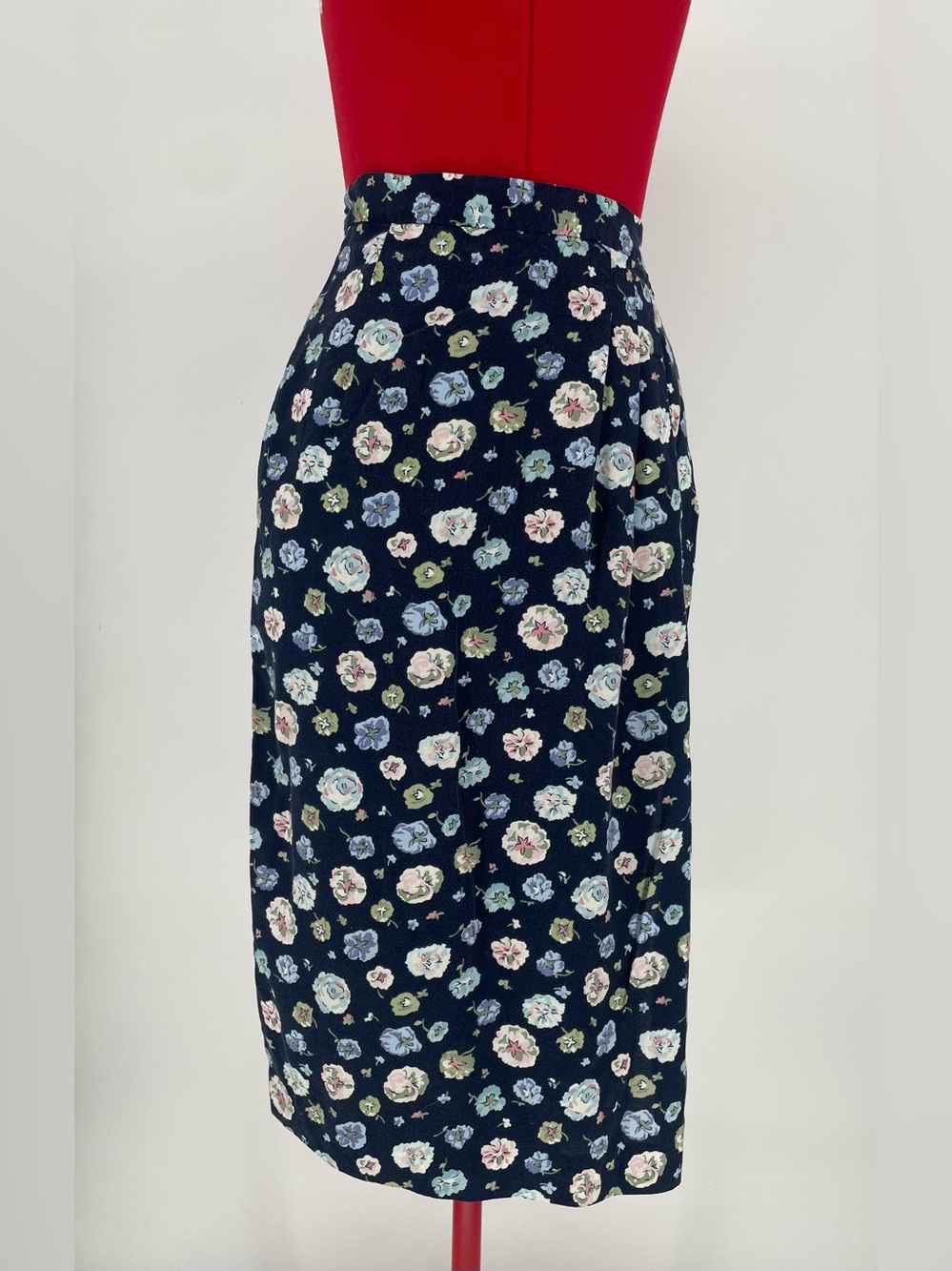 80s Cottagecore Cambridge Petites Navy Blue Dainty Floral Wrap Skirt Side Pleats